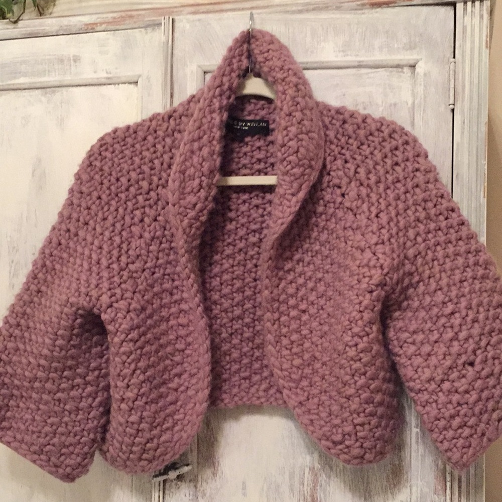 Hand knit cropped sweater priced to sell!!!